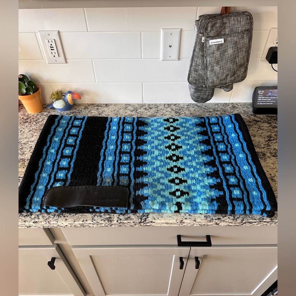 Tim Bauer show pad 33”x40”